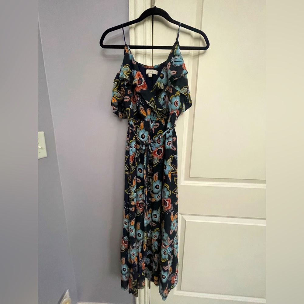 Cold Shoulder Maxi Loft Size 2P